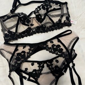 ROMWE Black Floral Mesh Lingerie Set